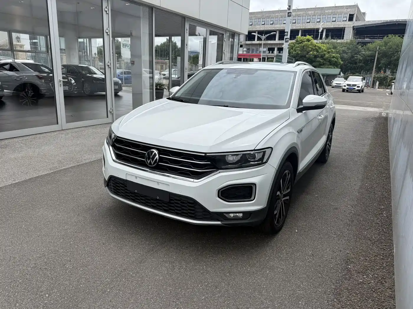 Volkswagen T-ROC exploring Songs 2022 Белый из Китая, фото 4