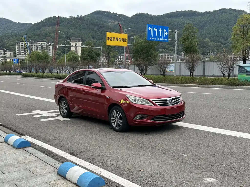 Changan Eado — миниатюра 2