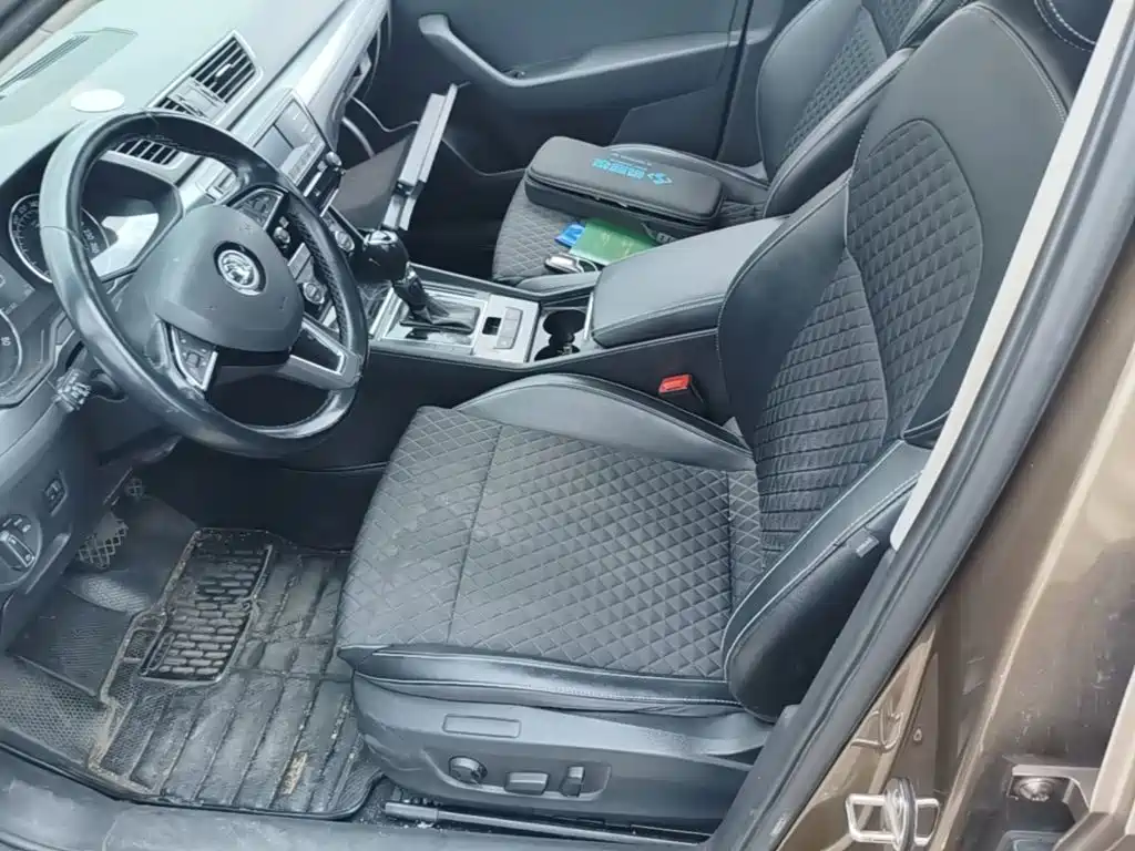 Skoda Superb — миниатюра 15
