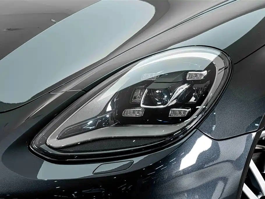 Porsche Panamera — миниатюра 4