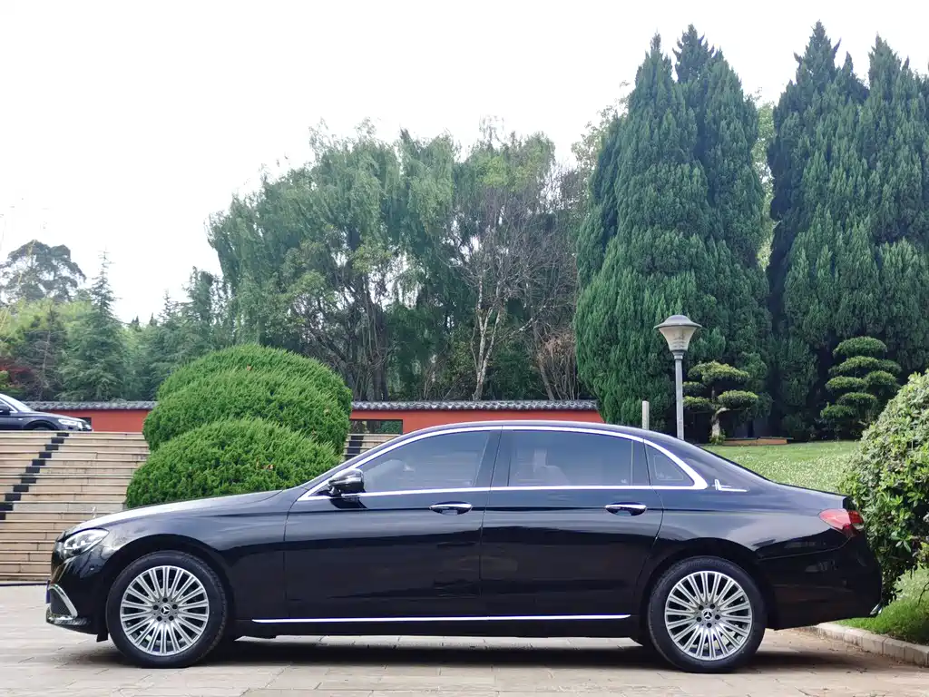 Mercedes-Benz E-Class E 2023 E 300 L Fashion