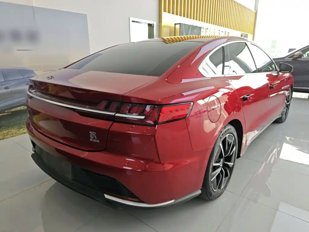 BYD Han — миниатюра 7