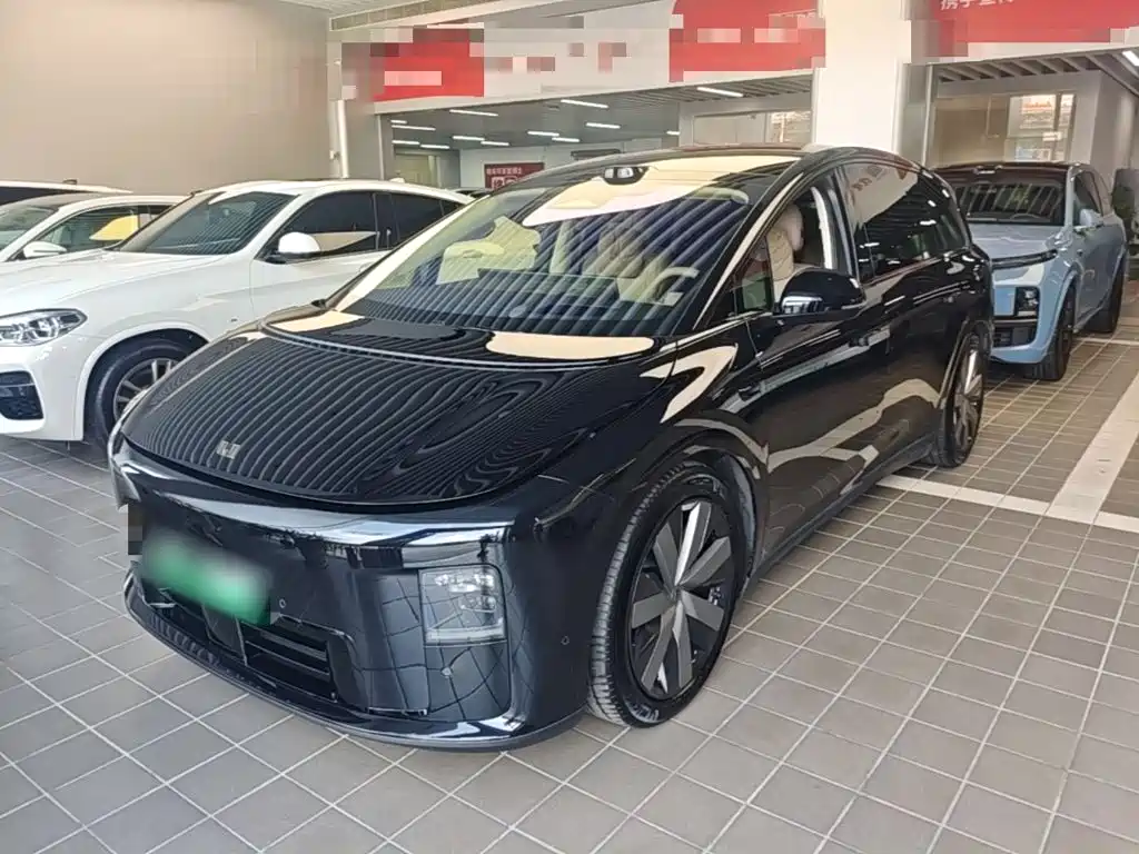Li Auto Li i8