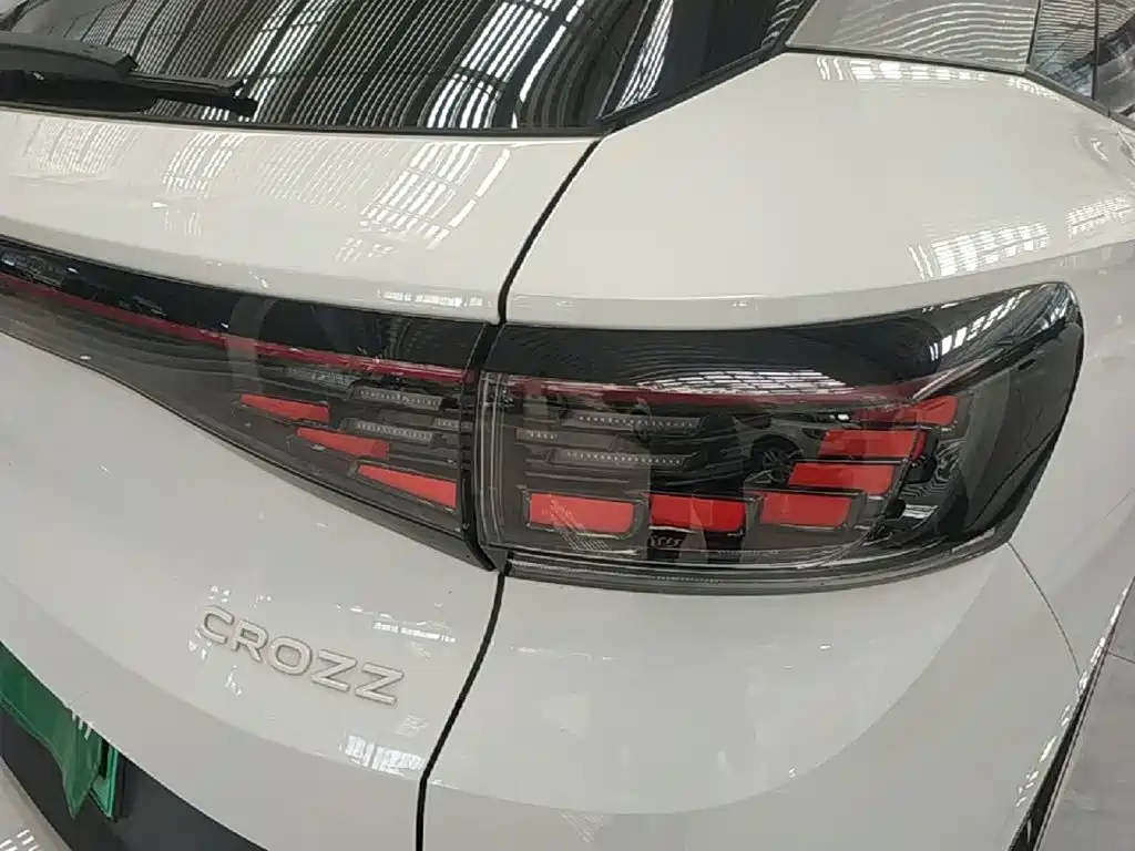 Volkswagen ID.4 Crozz — миниатюра 8