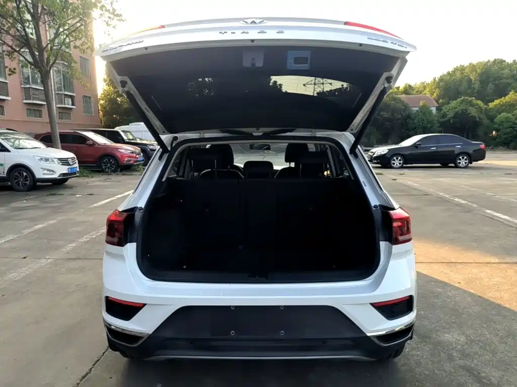 Volkswagen T-Roc — миниатюра 19