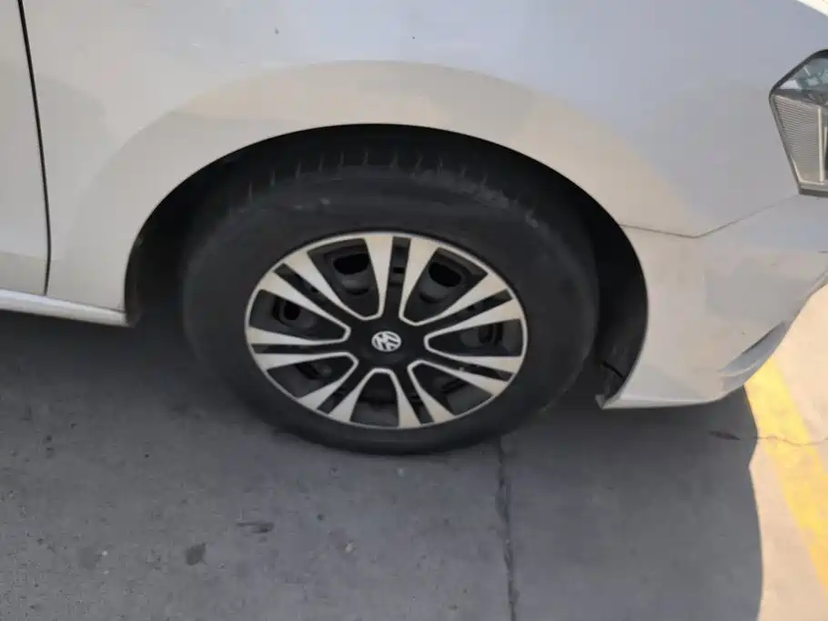 Volkswagen Jetta — миниатюра 6