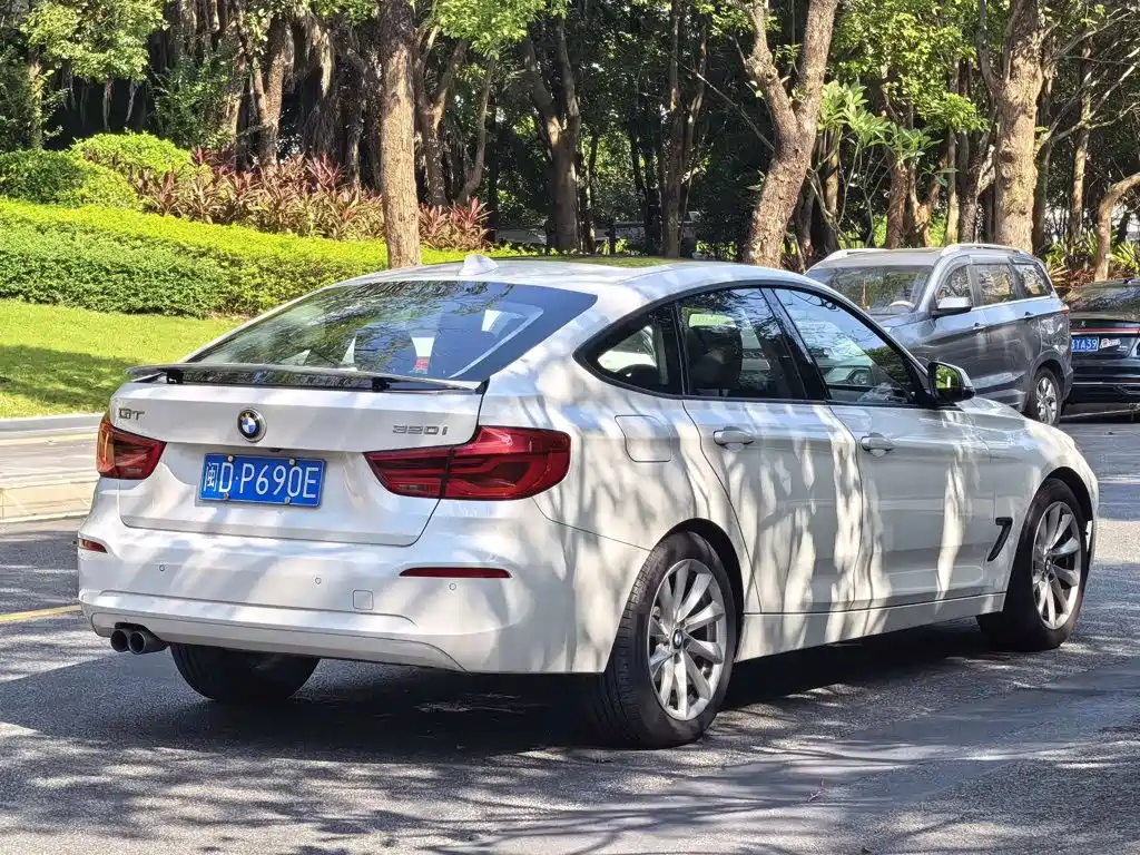 BMW 3 Series GT — миниатюра 7
