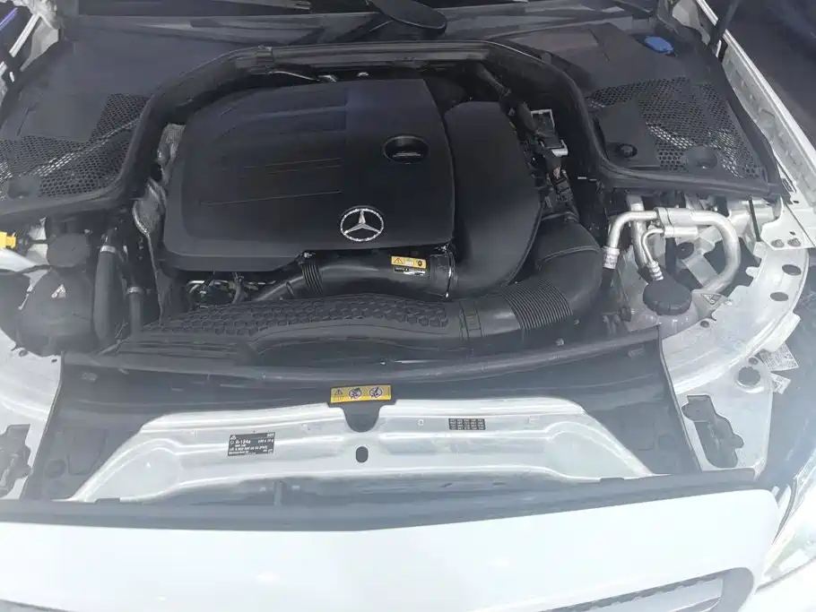 Mercedes-Benz C-Class — миниатюра 10