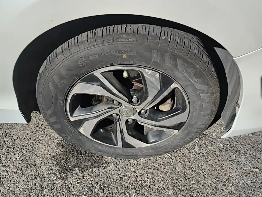 Honda Accord — миниатюра 6