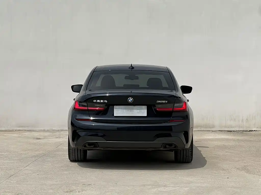 BMW 3 Series — миниатюра 13