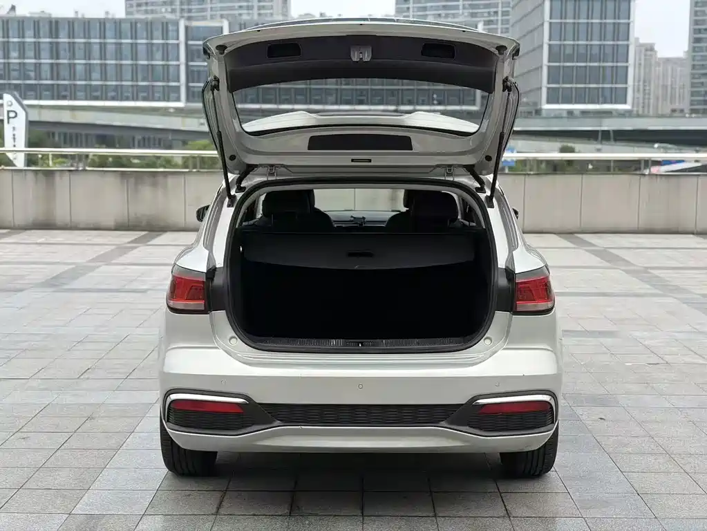 Roewe Ei5 — миниатюра 11