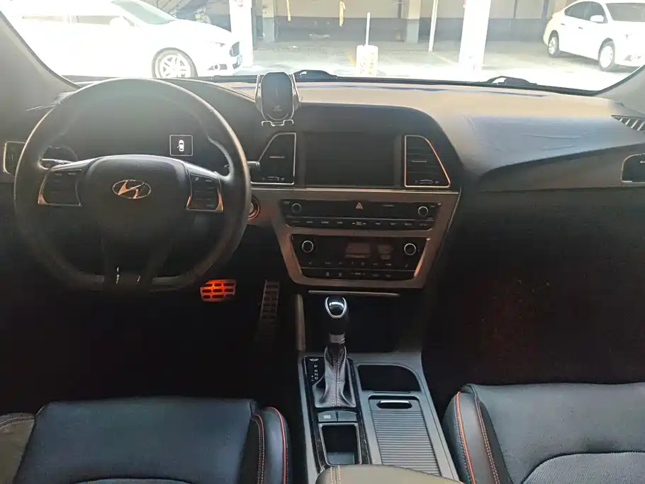 Hyundai Sonata — миниатюра 12