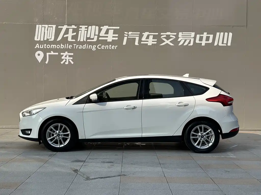 Ford Focus 2018 EcoBoost 125 AT