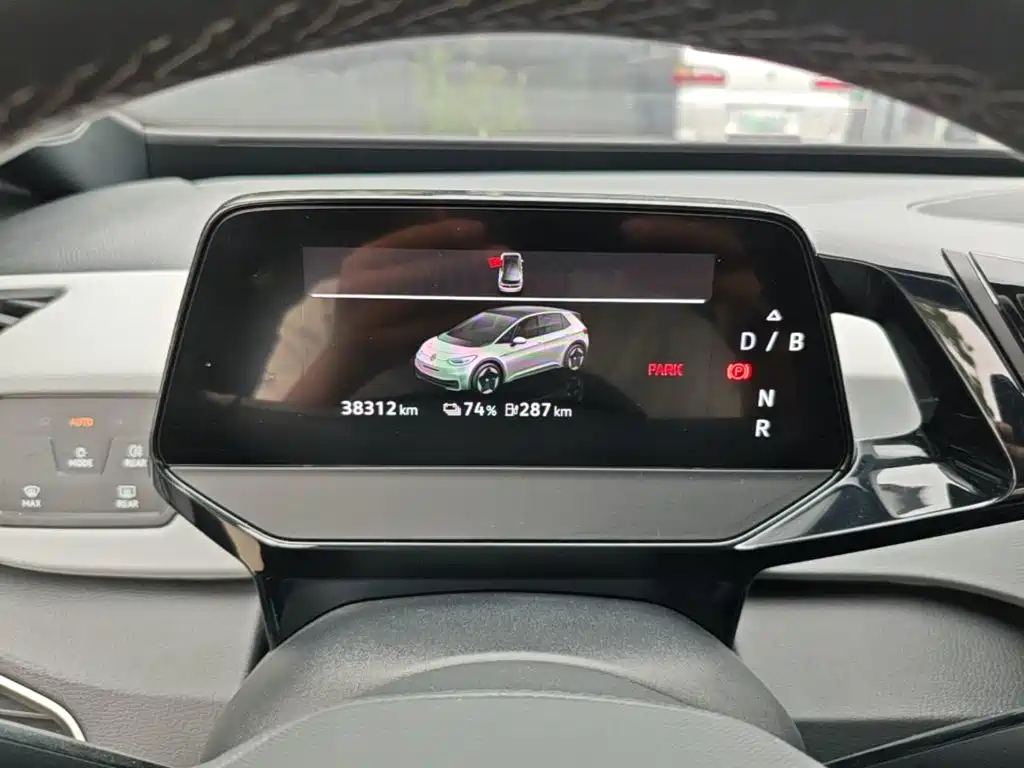 Volkswagen ID.3 — миниатюра 12