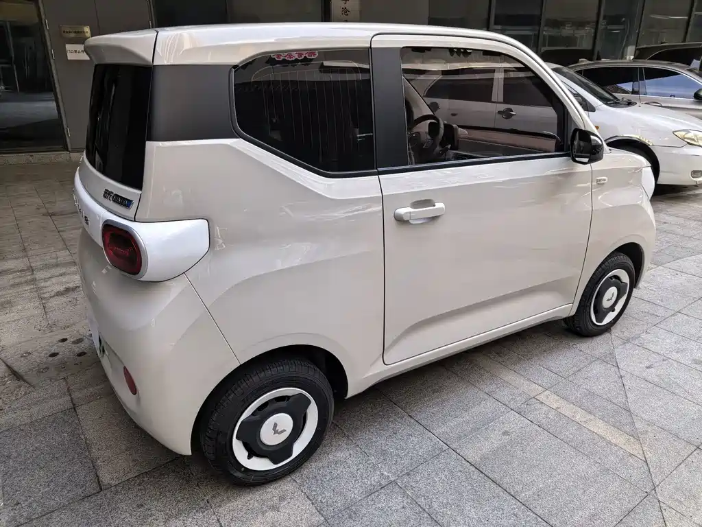 Wuling MINIEV — миниатюра 10