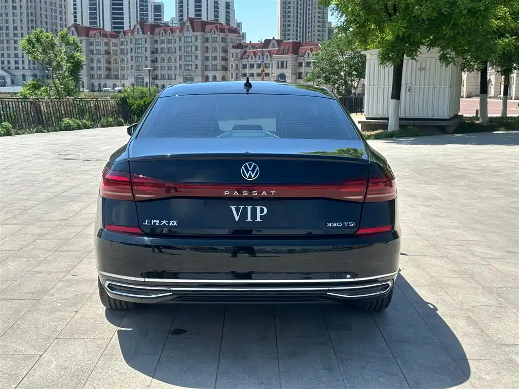 Volkswagen Passat 2024 330TSI Elite