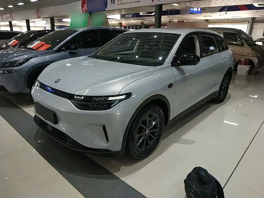 Leapmotor Leapmotor C11 — миниатюра 2