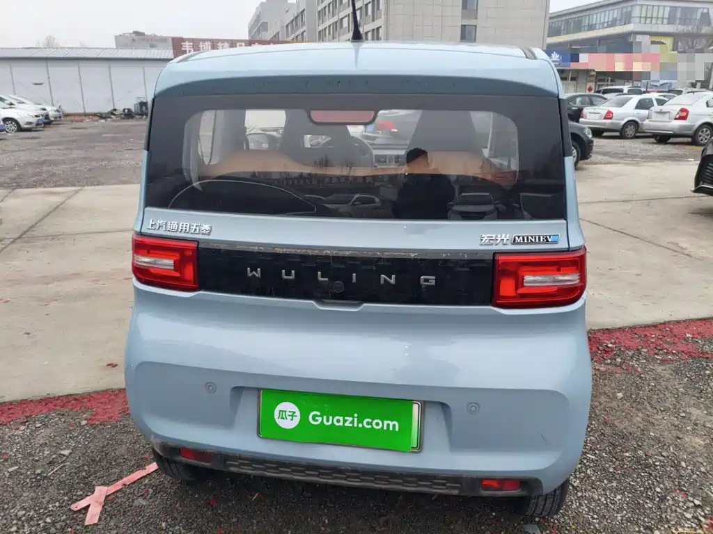 Wuling MINIEV — миниатюра 6