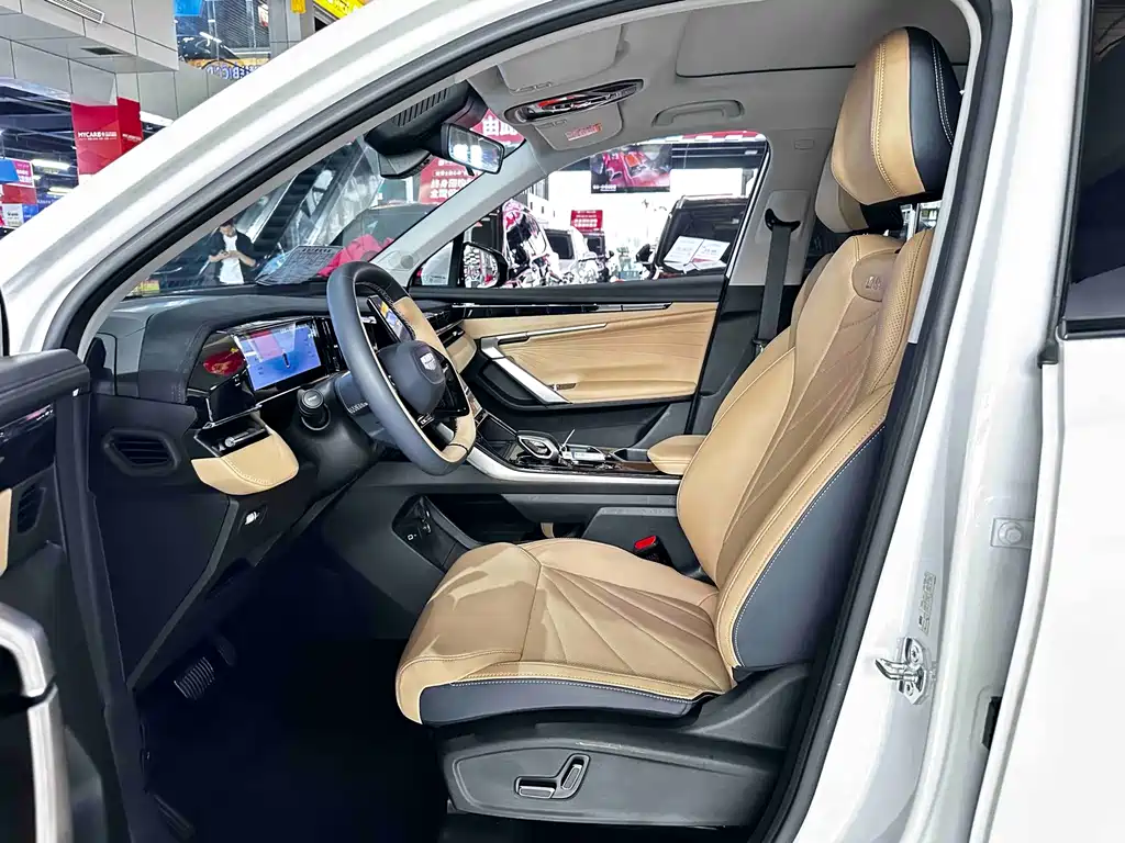 Geely Boyue L L 2023 1.5TD DCT Luxury