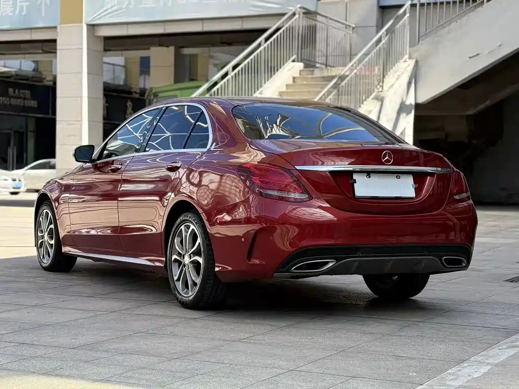Mercedes-Benz C-Class — миниатюра 10
