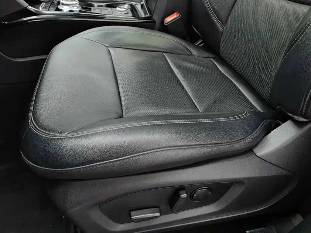 Ford Explorer — миниатюра 20
