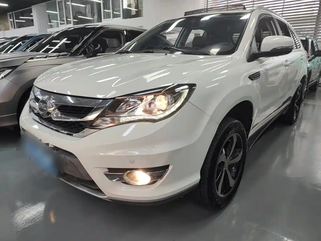 2016 BYD S7 - zdjęcie 1 z 25