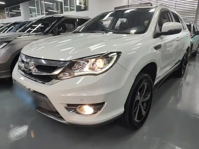 2016 BYD S7