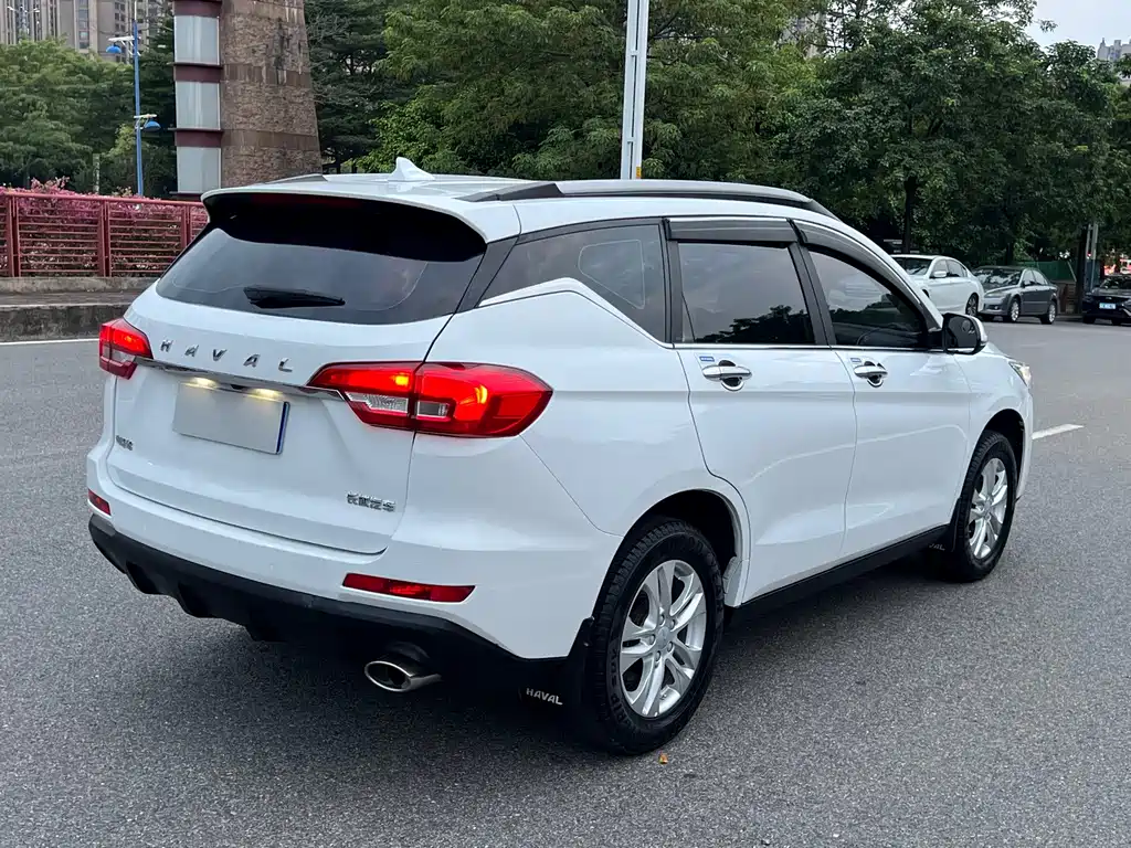 Haval M6 — миниатюра 6
