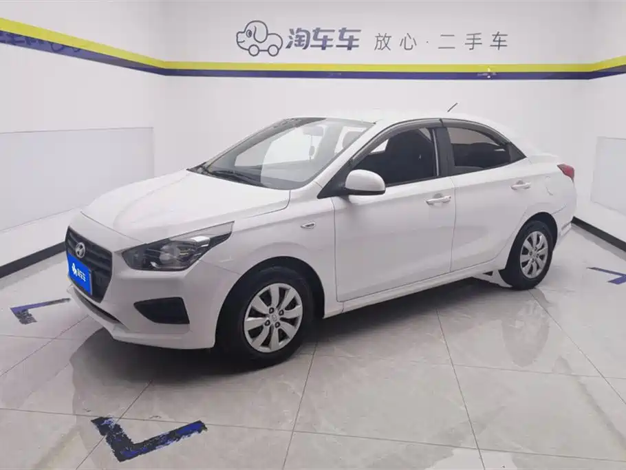 HYUNDAI RENA