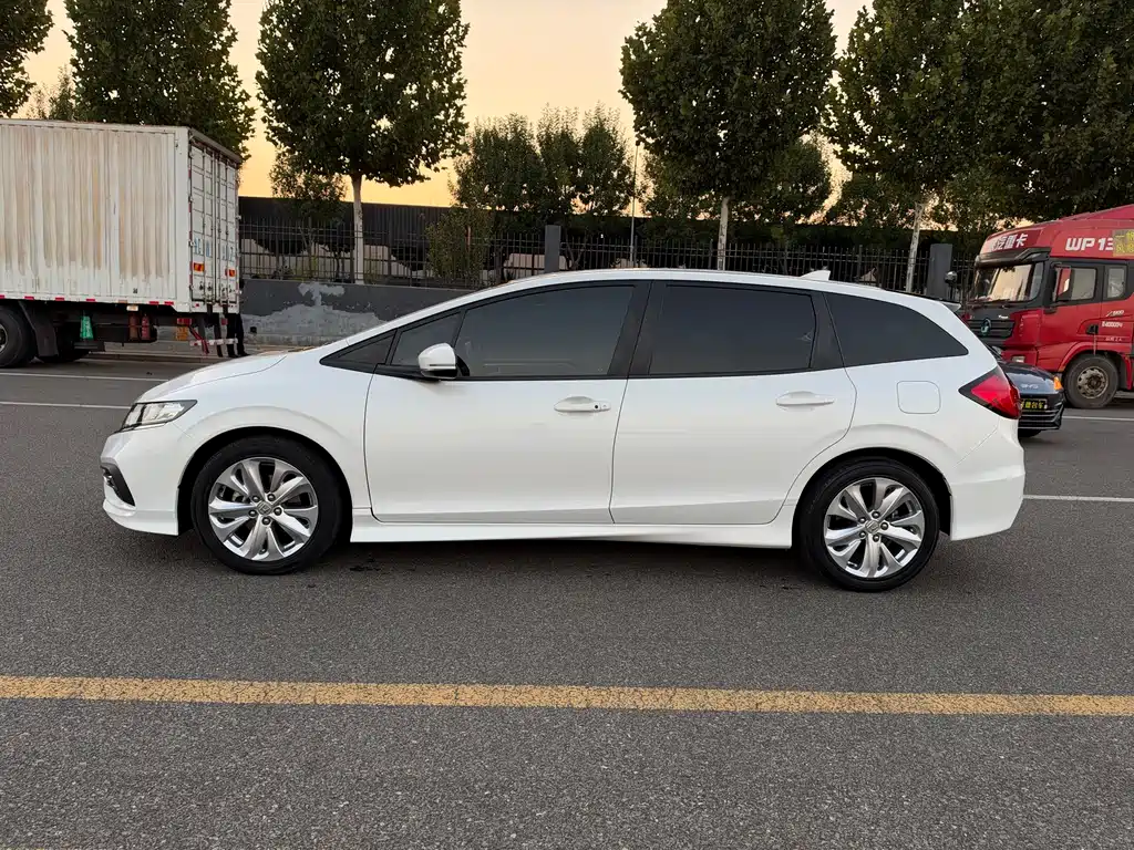 Honda Jade — миниатюра 4