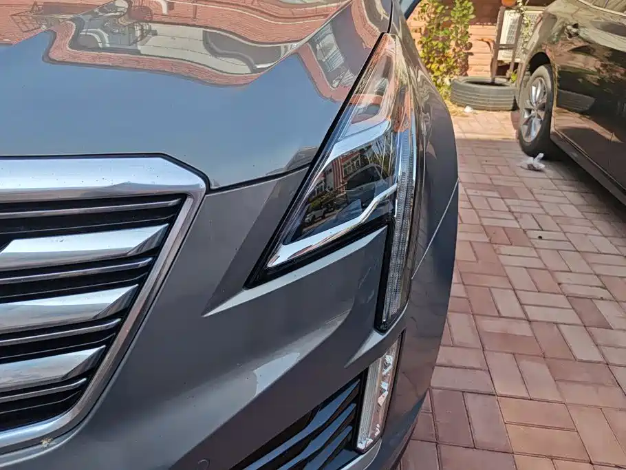 Cadillac XT5 — миниатюра 5