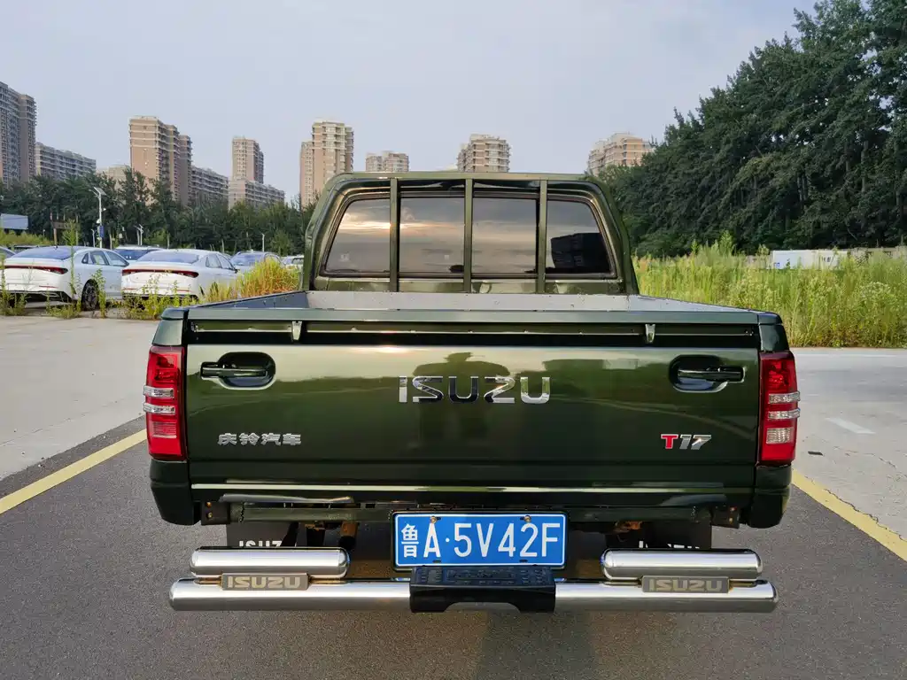 Isuzu Pickup — миниатюра 4