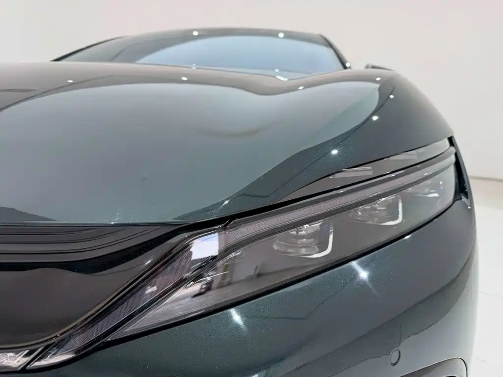 BYD Han — миниатюра 2