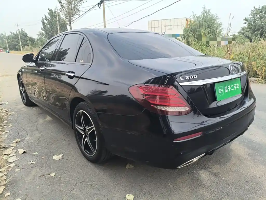 Mercedes-Benz E-Class (Import) — миниатюра 5