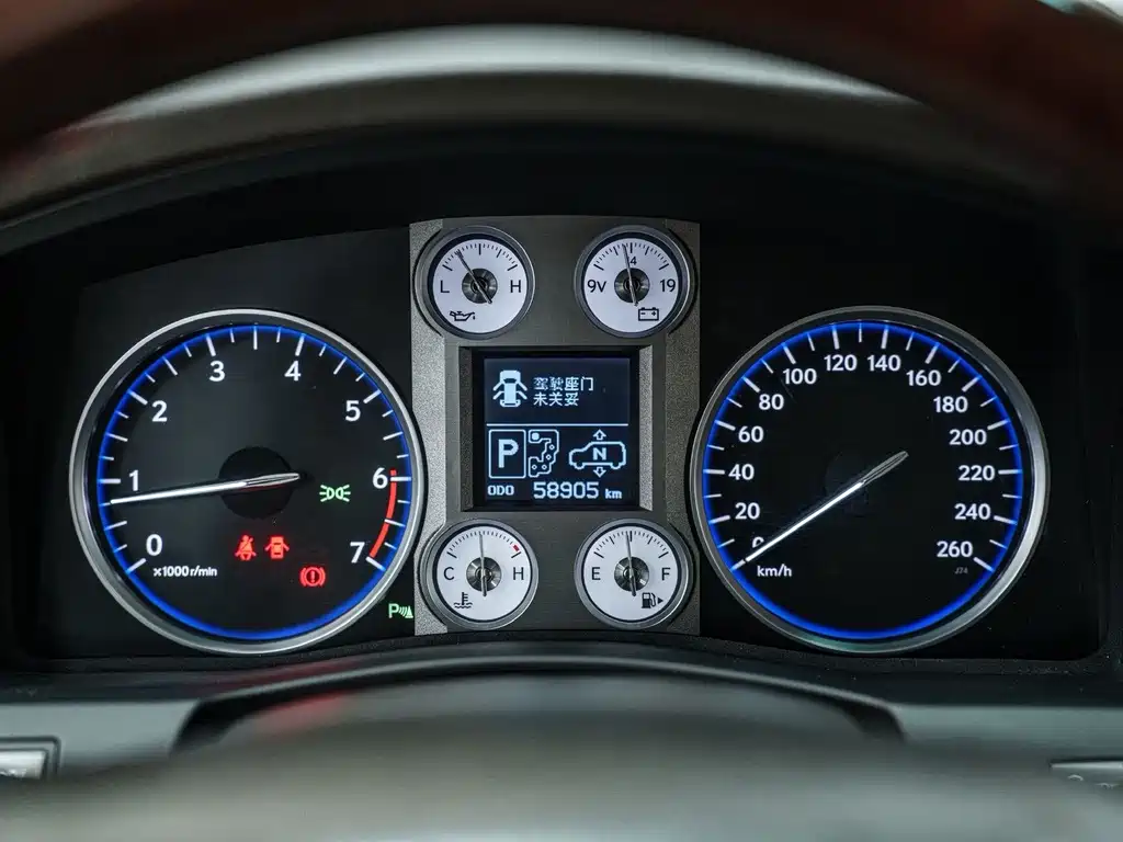 Lexus LX 570, фото 17