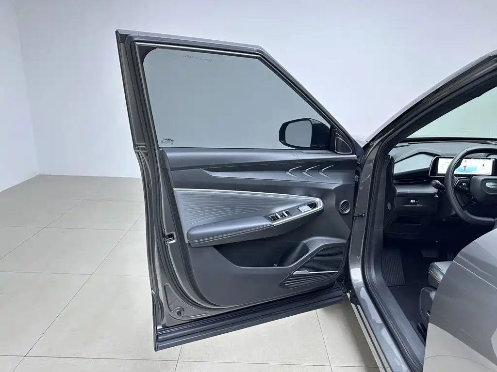 Geely Boyue — миниатюра 5