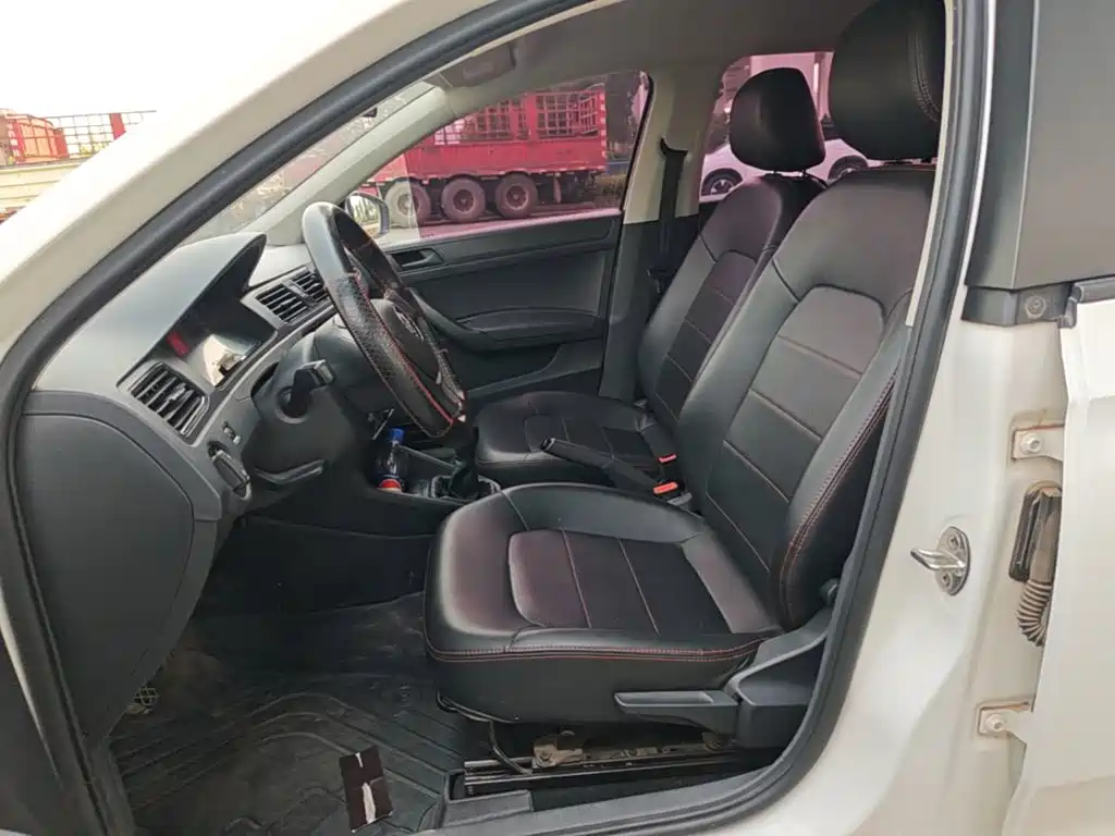 Volkswagen Santana — миниатюра 15