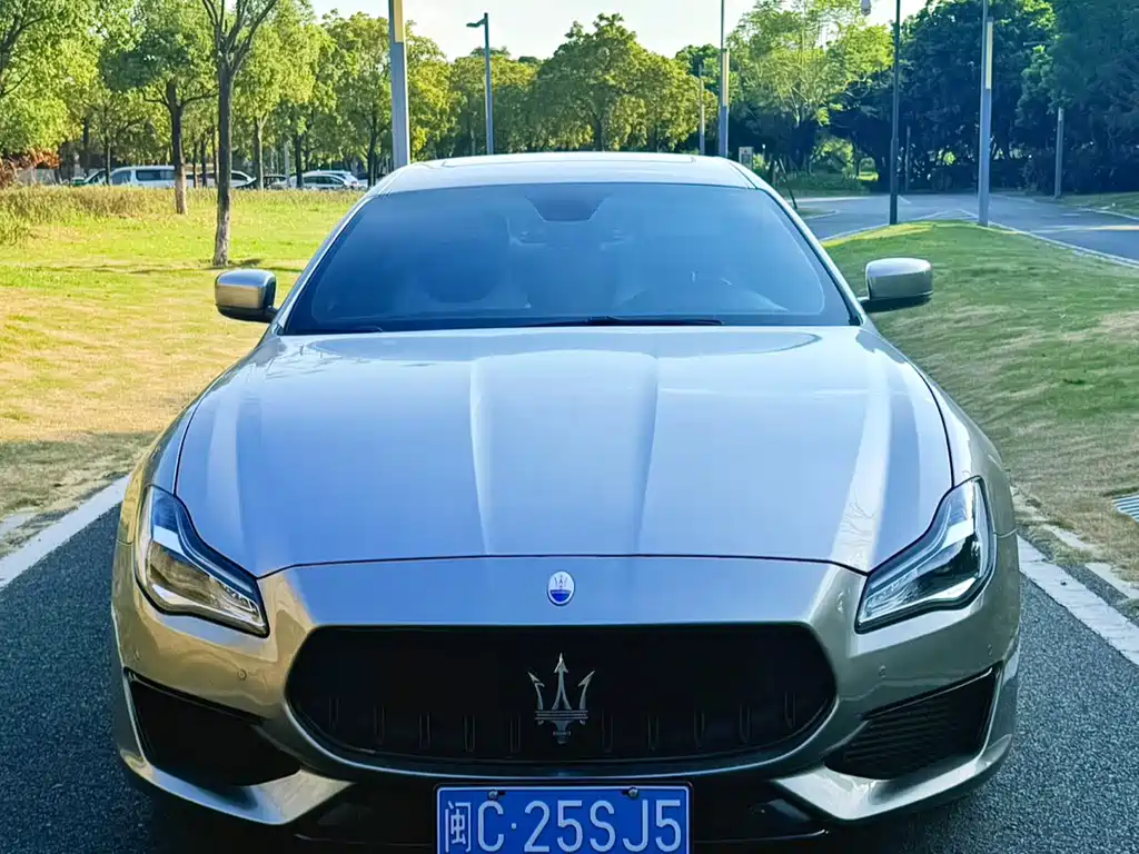Maserati Quattroporte — миниатюра 2