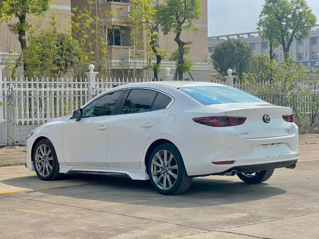 MAZDA 3 ANGKESAILA