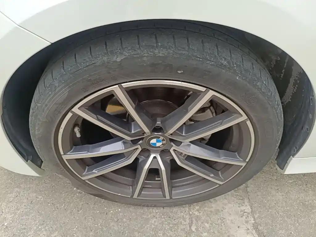 BMW 3 Series — миниатюра 23