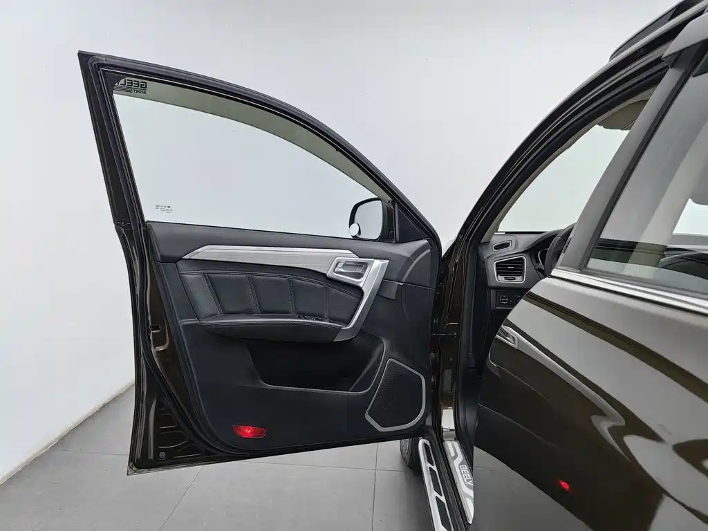 Geely Vision X6 — миниатюра 8