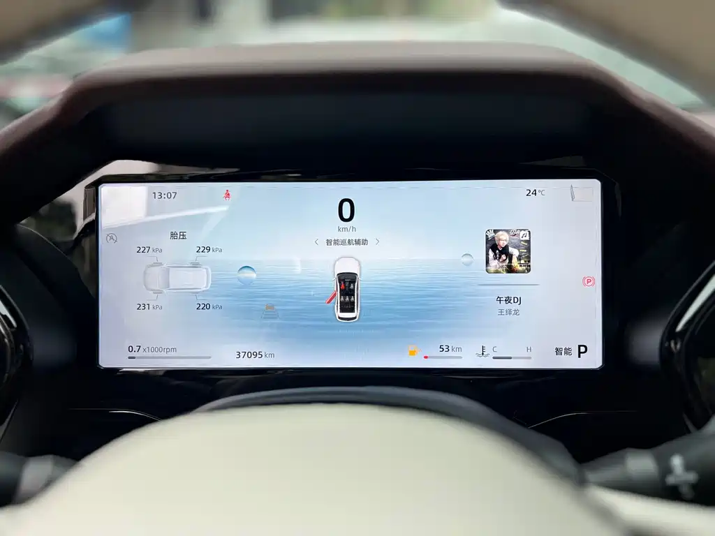 Geely Xingyue L — миниатюра 12