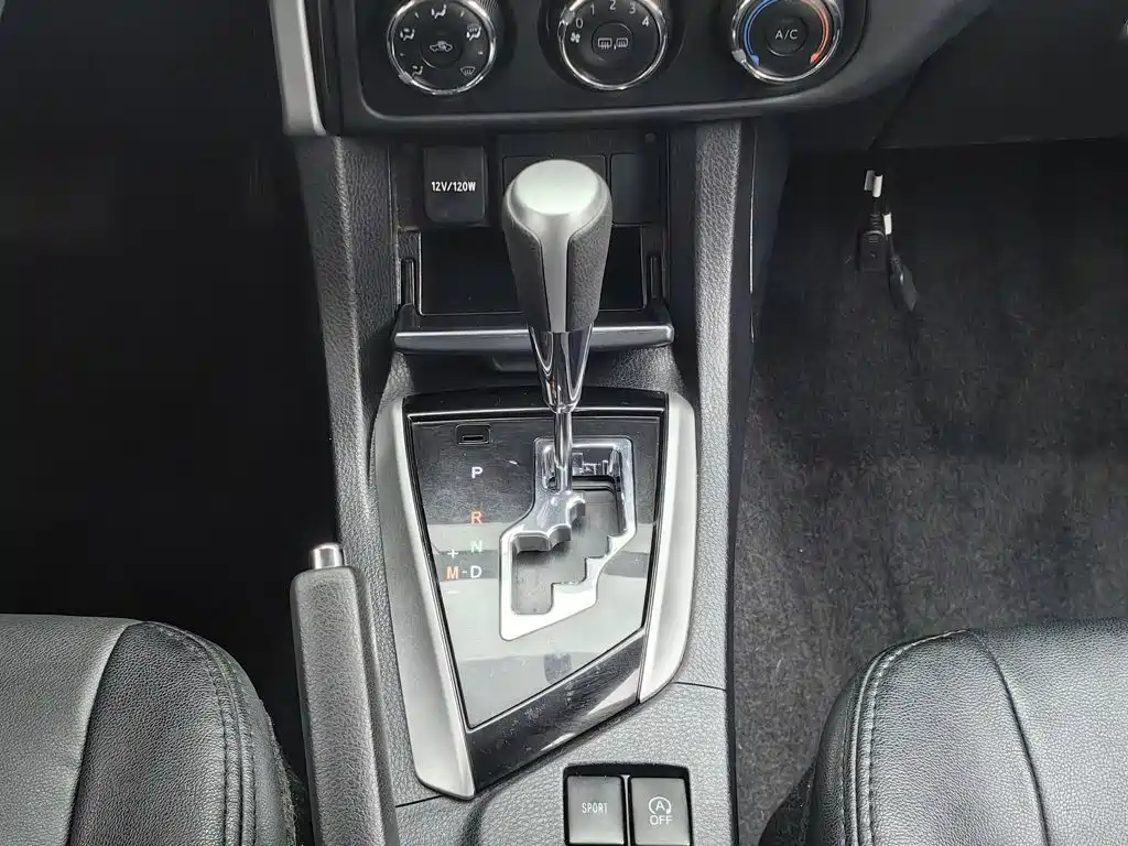 Toyota Corolla — миниатюра 13