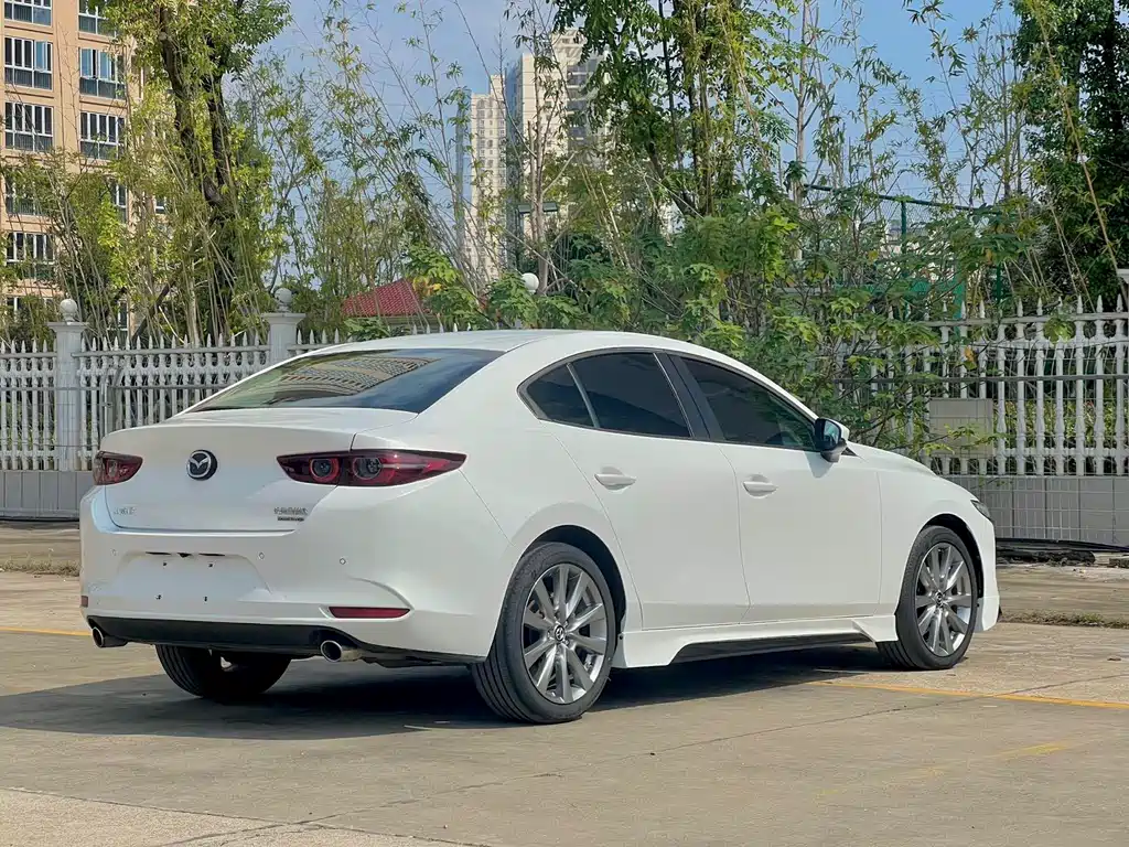 MAZDA 3 ANGKESAILA