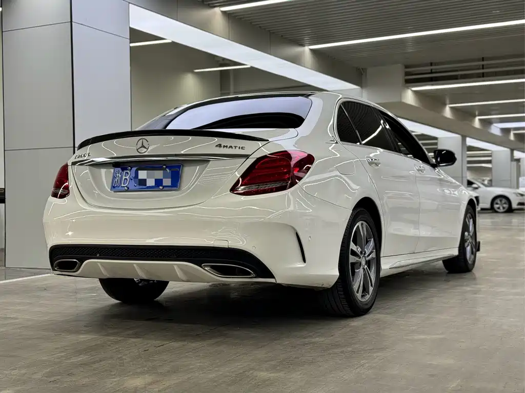 Mercedes-Benz C-Class — миниатюра 9