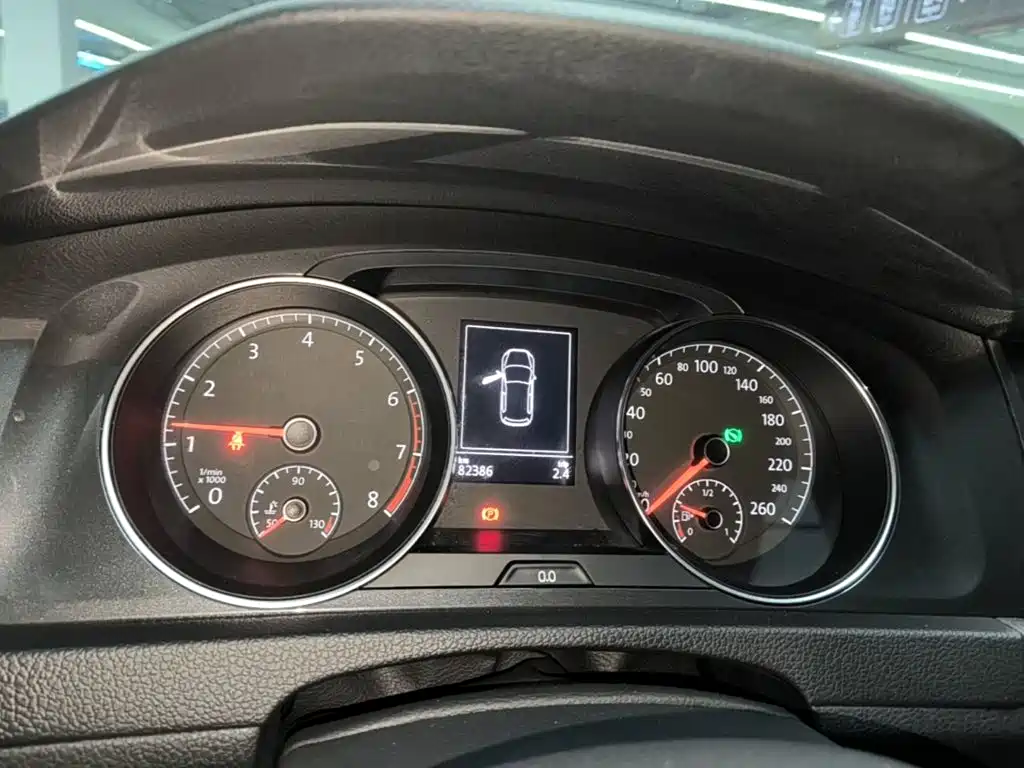 Volkswagen Golf — миниатюра 12