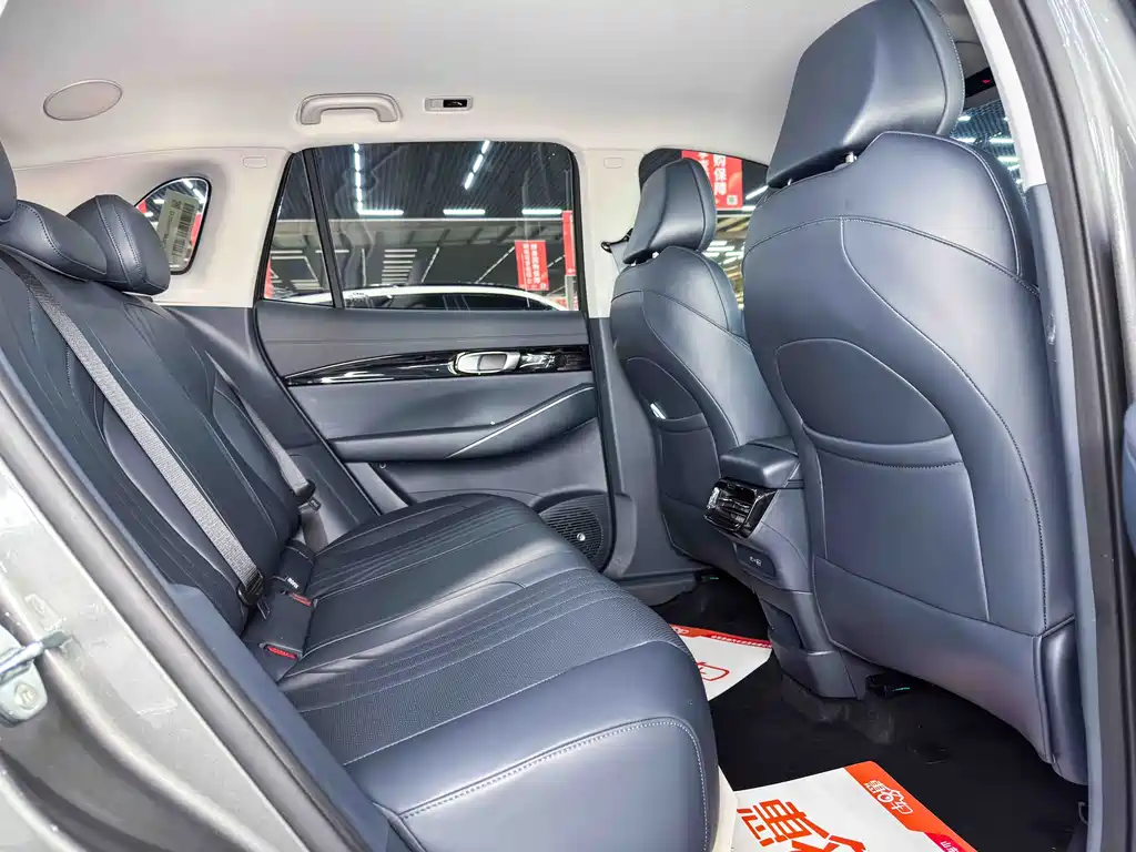 GEELY GALAXY GALAXY E5