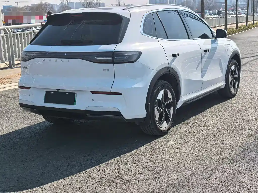 GEELY GALAXY GALAXY E5