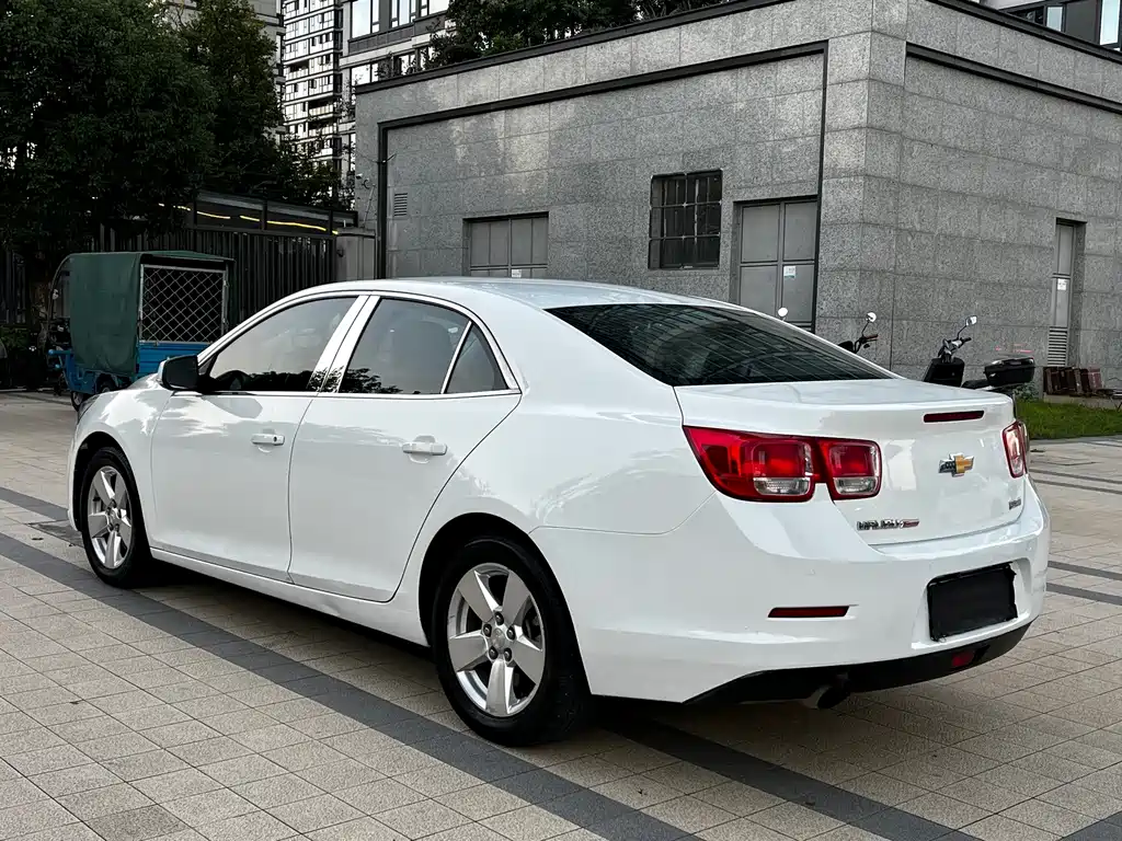 Chevrolet Malibu — миниатюра 16