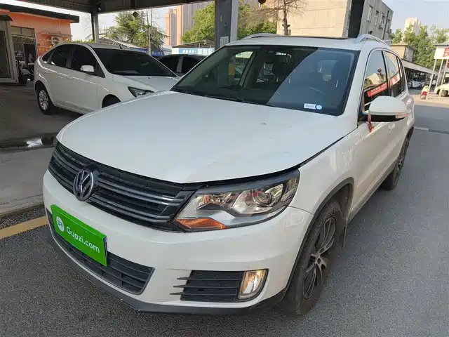VOLKSWAGEN TIGUAN 2016